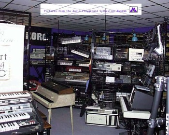 AudioPlayground-Synth-museum3